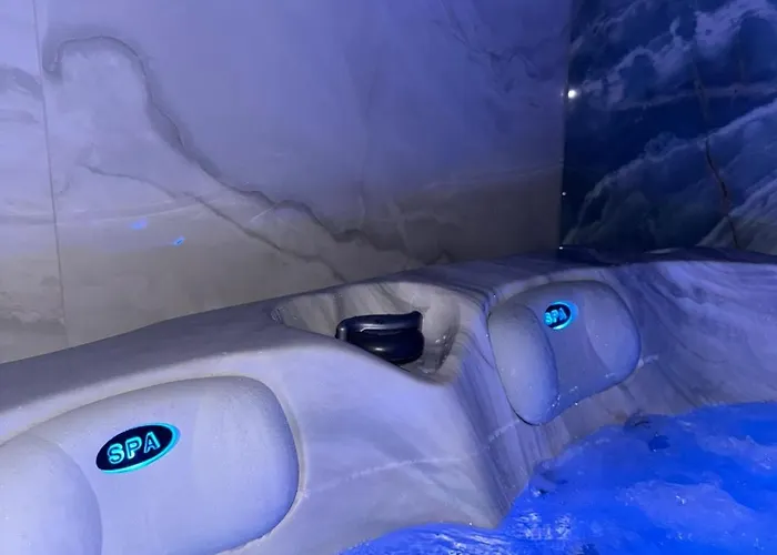 Raj アパート スボティツァ